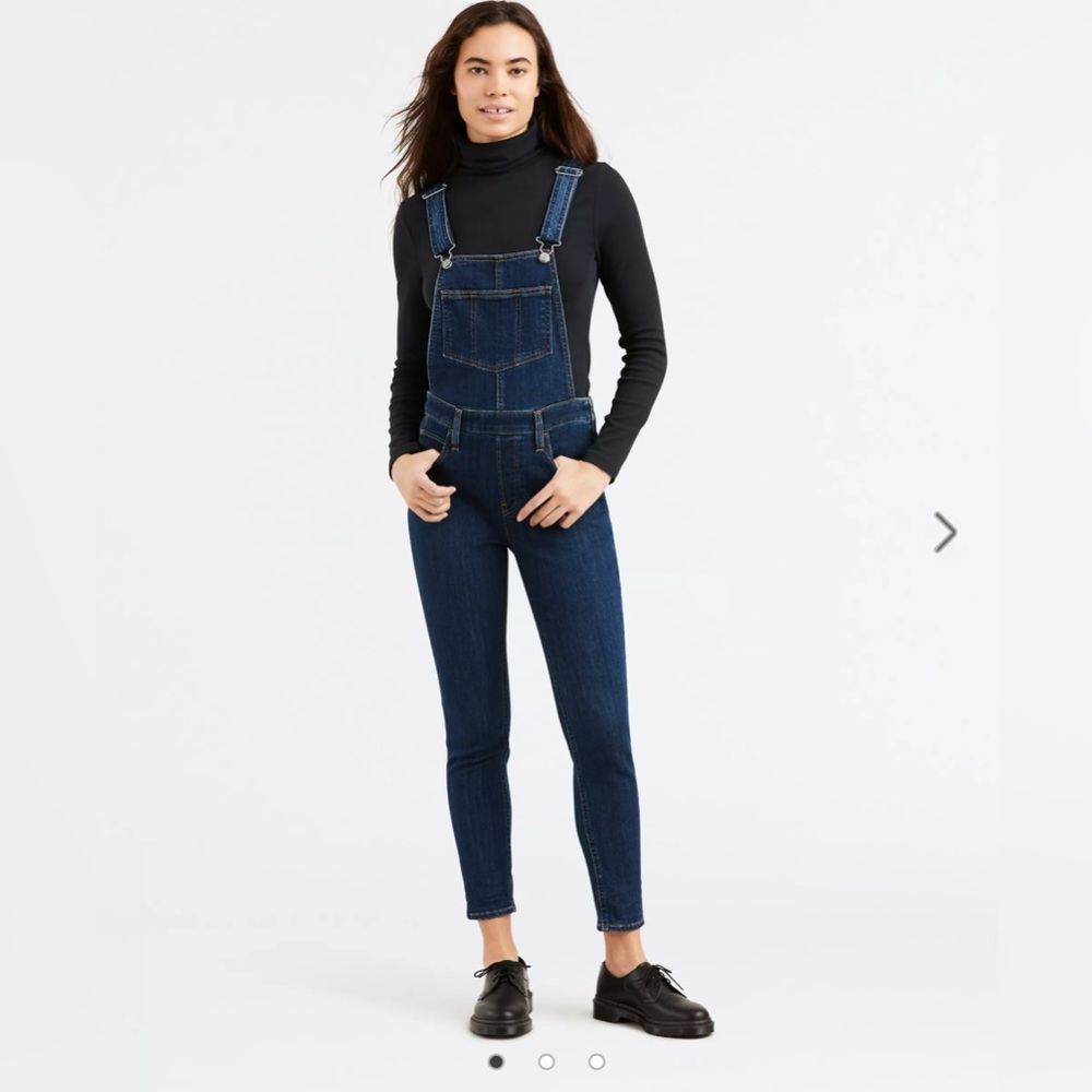 Levi’s Skinny Overalls size 27